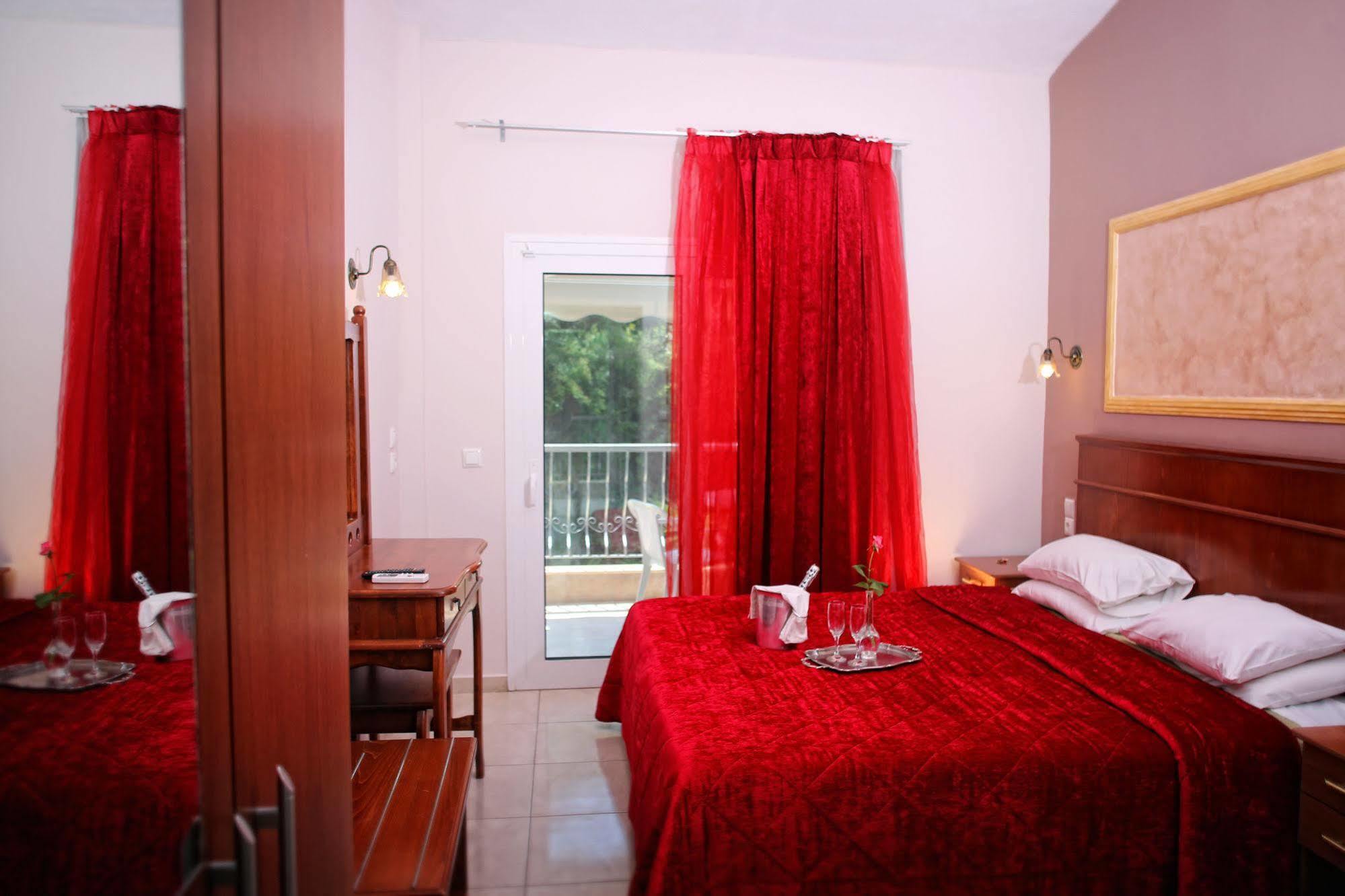 Alexandrina Apartment Mola Kalyva Exterior photo